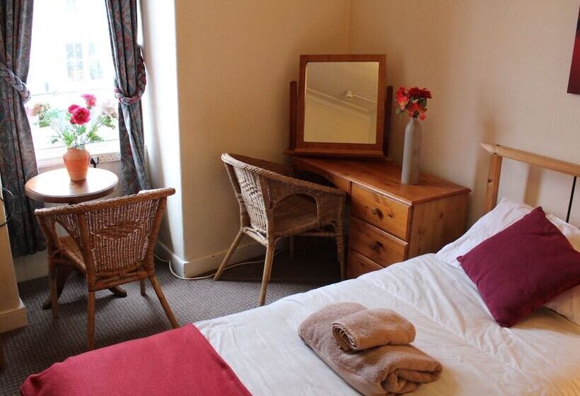 酒店 The Avenue Restaurant At The Victoria Inn