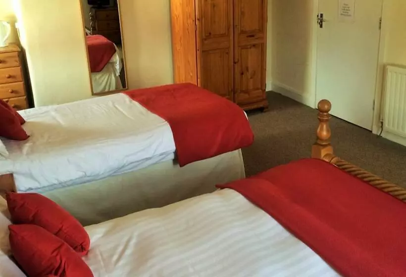 هتل The Avenue Restaurant At The Victoria Inn