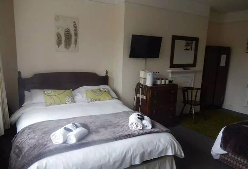 호텔 The Bear Marlborough