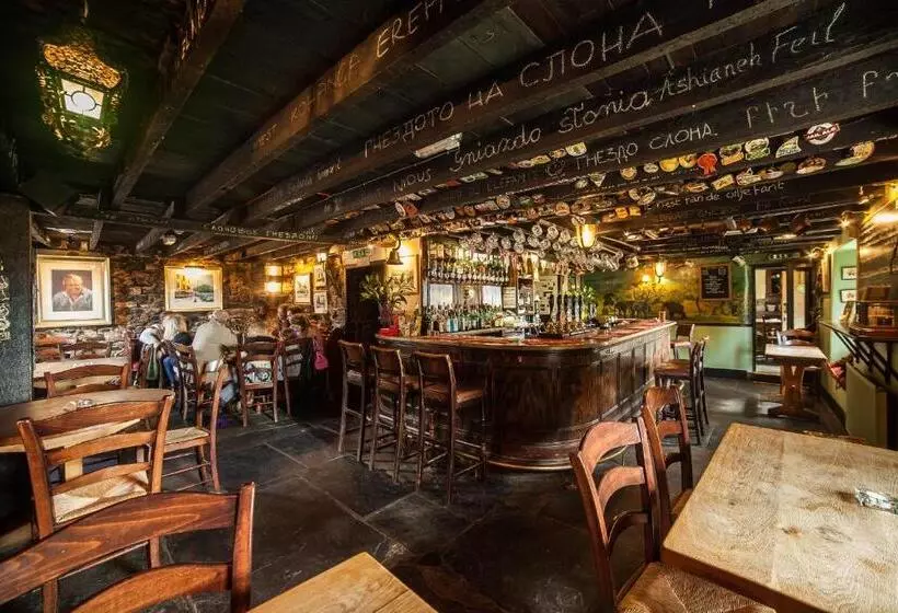 Hotelli The Elephants Nest Inn