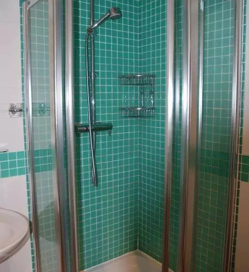 Hotelli The Elephants Nest Inn