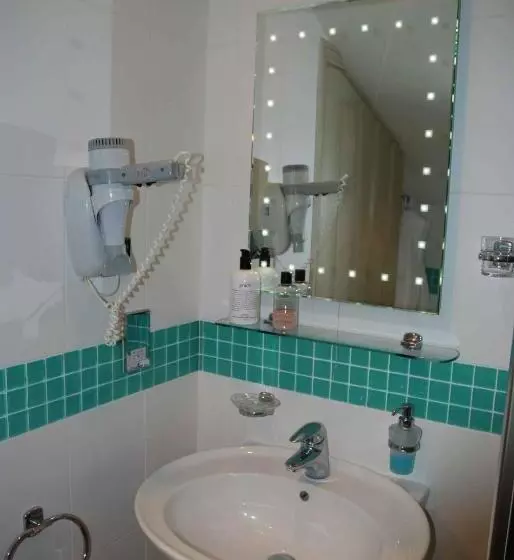 Hotelli The Elephants Nest Inn