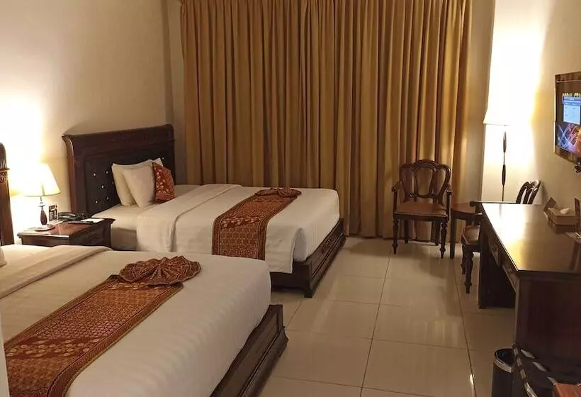 酒店 The Rich Jogja