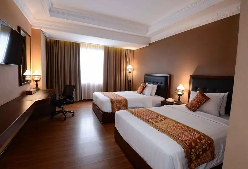 酒店 The Rich Jogja