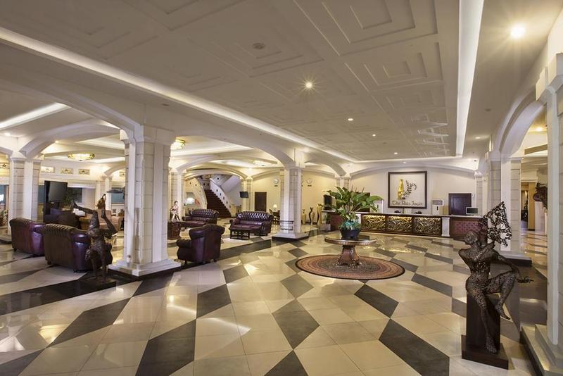 Hotelli The Rich Jogja