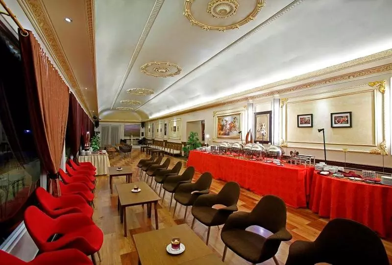 酒店 The Rich Jogja