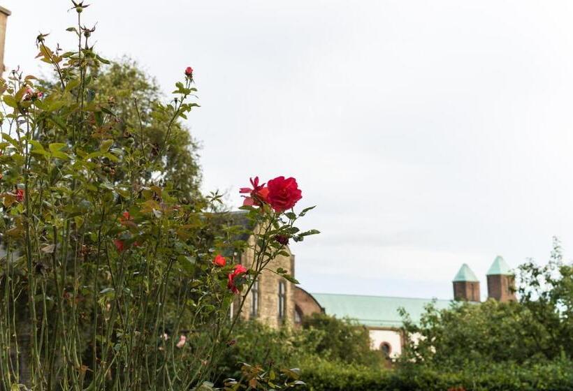 Mirfield Monastery B&b