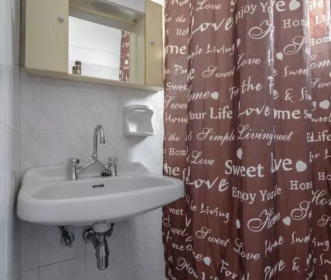 Panormos Hotel And Studios