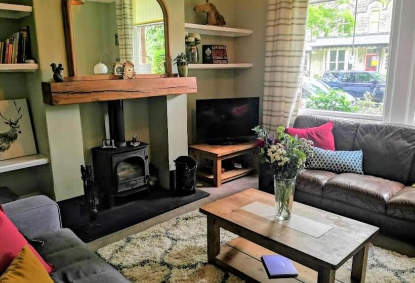 پانسیون Acorn Lodge Harrogate