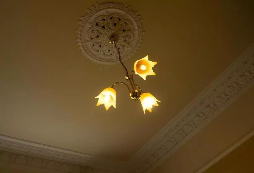 پانسیون Arrandale Guest House