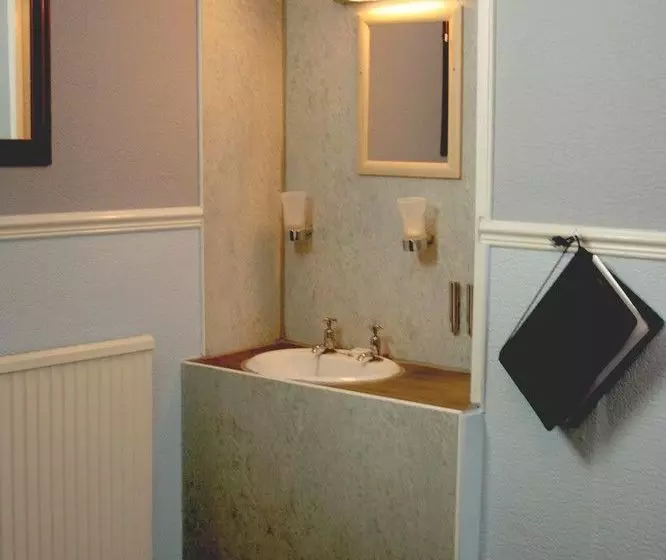 پانسیون Devon View Guesthouse Swansea