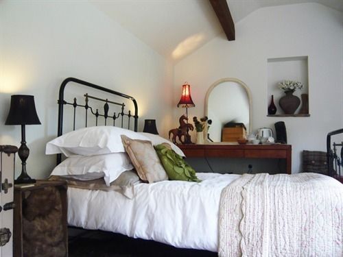 بنسيون Fuchsia Bank Cottage