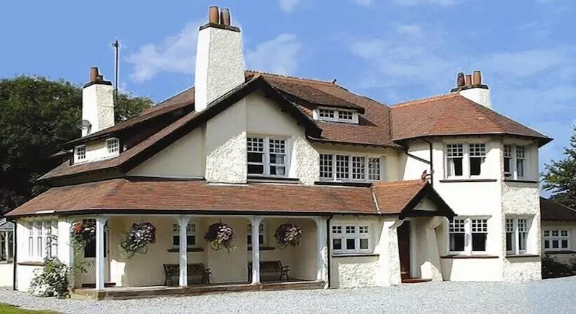 پانسیون Rivendell