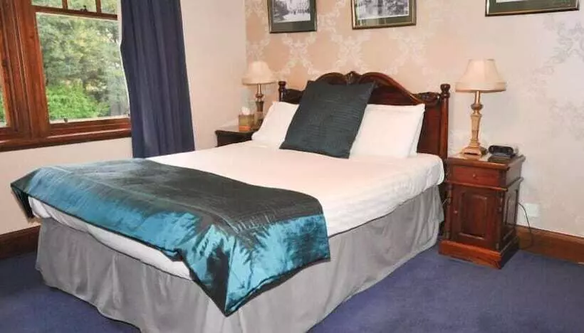 پانسیون Rivendell