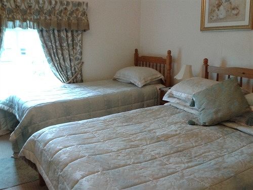 بنسيون Station Farm Guest House