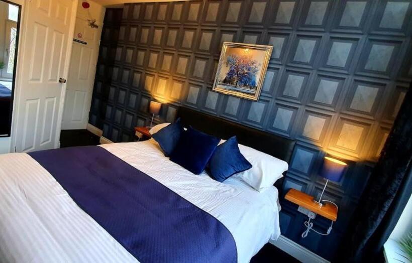 بنسيون The Clifton