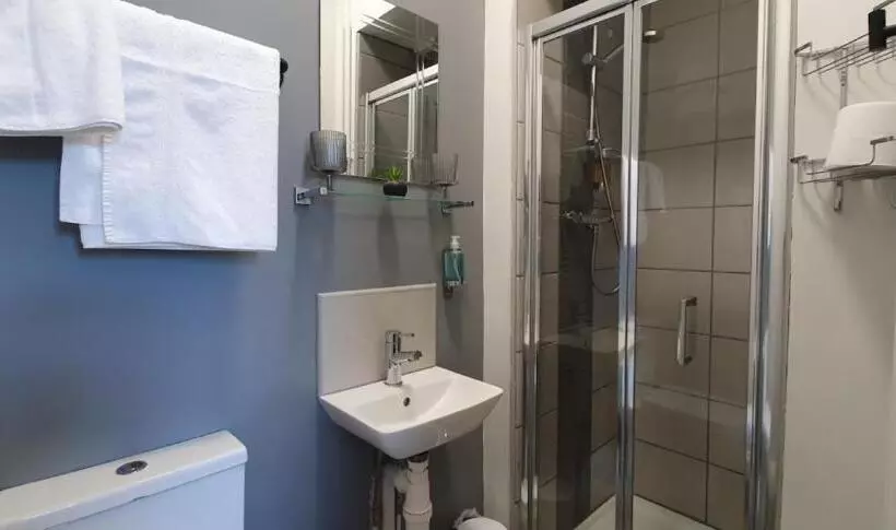 ペンション The Clifton