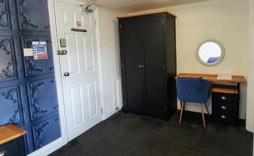 بنسيون The Clifton