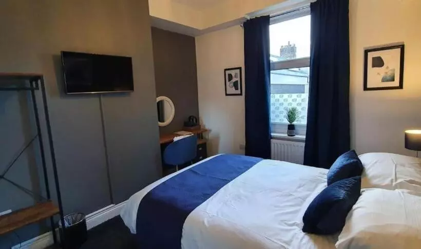 ペンション The Clifton