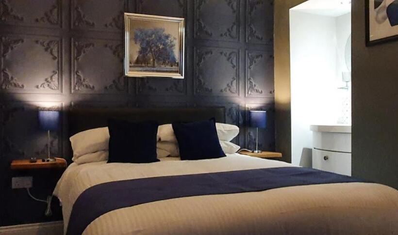 بنسيون The Clifton