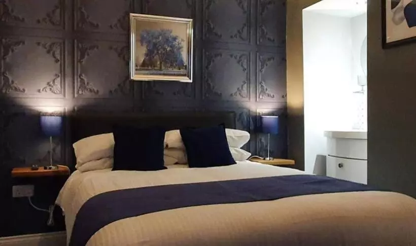 ペンション The Clifton