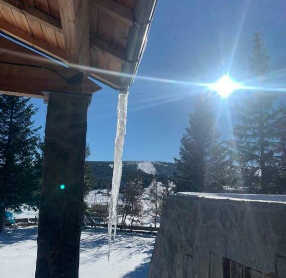 בית מלון כפרי Montlo Relais Des Cerfs