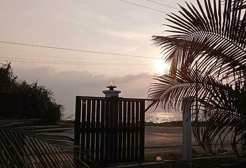 בית מלון כפרי Surf Forever