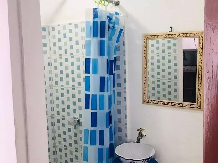 پانسیون Hostal La 18