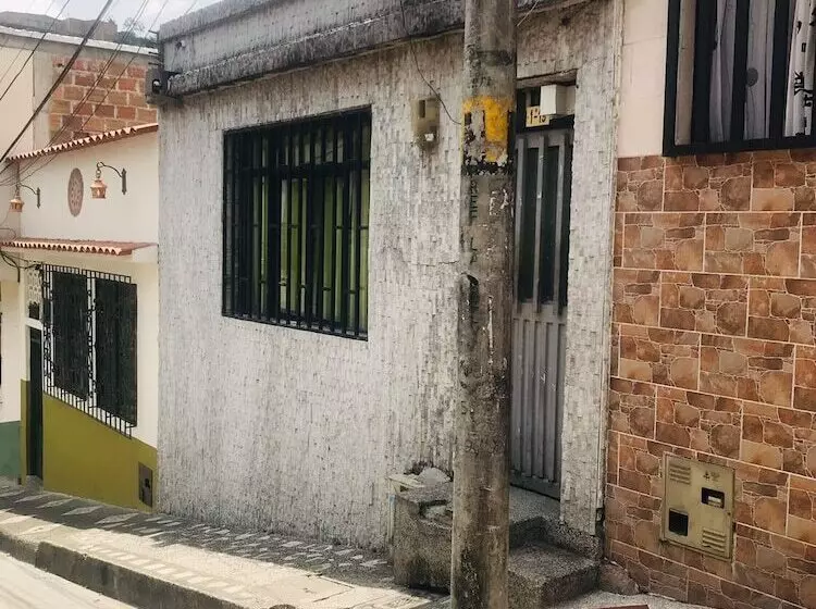 پانسیون Hostal La 18