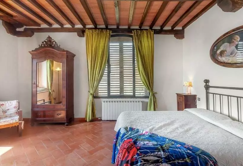 Hotelli Universal Harmony   Usignolo