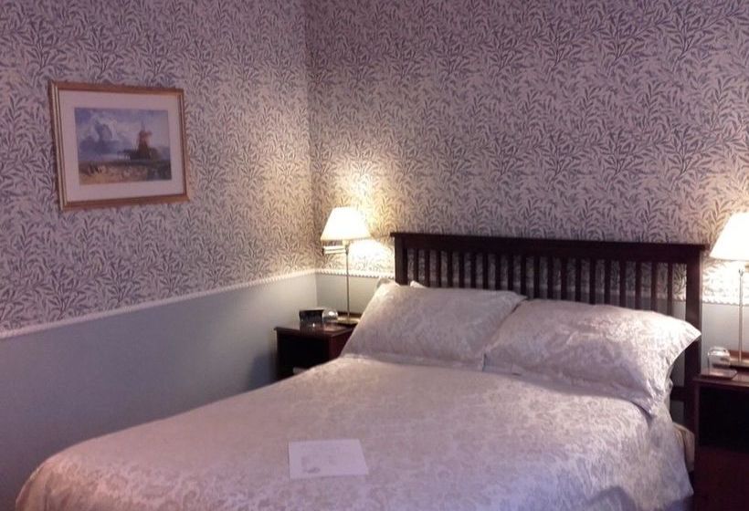 مبيت وإفطار Beaufort Lodge