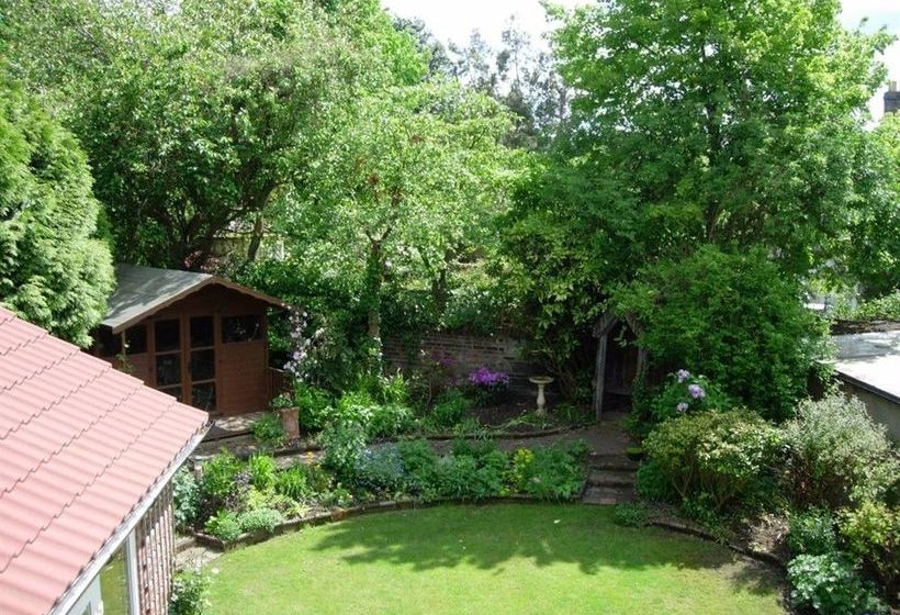 مبيت وإفطار Beaufort Lodge