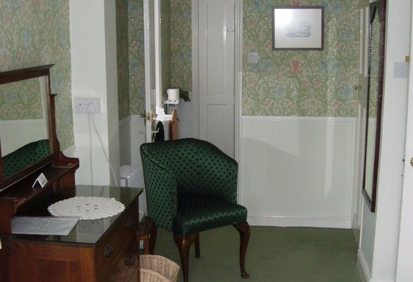 مبيت وإفطار Beaufort Lodge