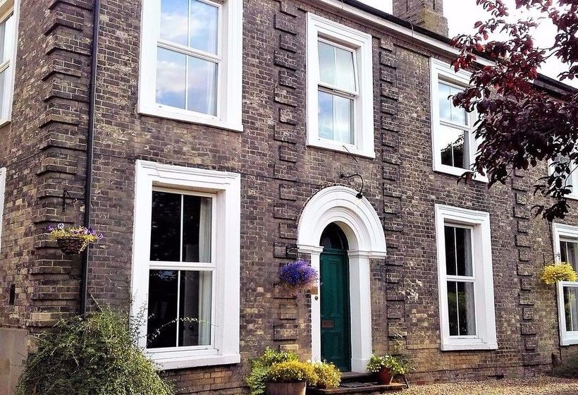 مبيت وإفطار Beaufort Lodge