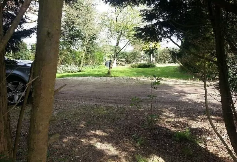 مبيت وإفطار Beoley Lodge