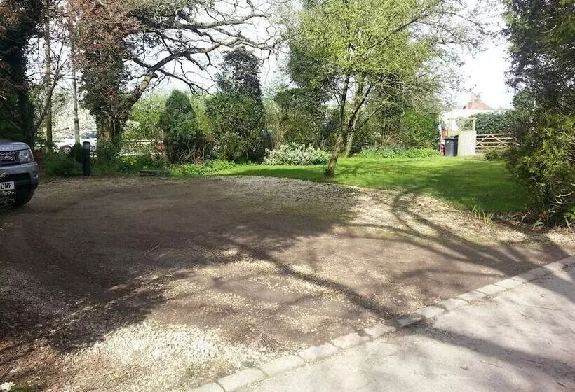 مبيت وإفطار Beoley Lodge