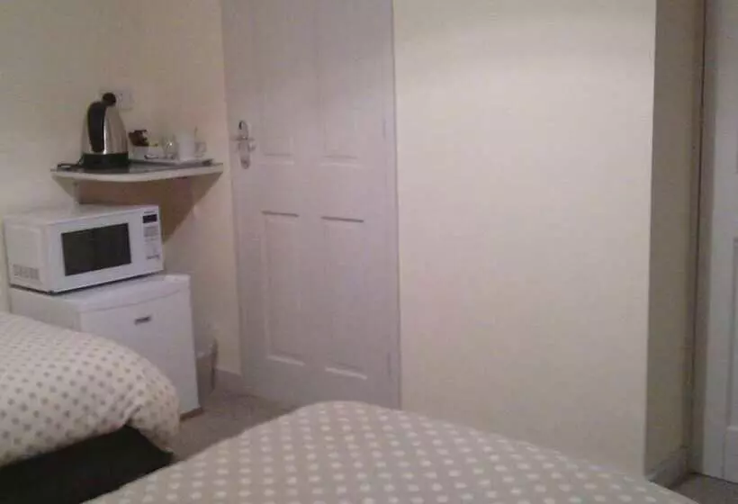 مبيت وإفطار Beoley Lodge