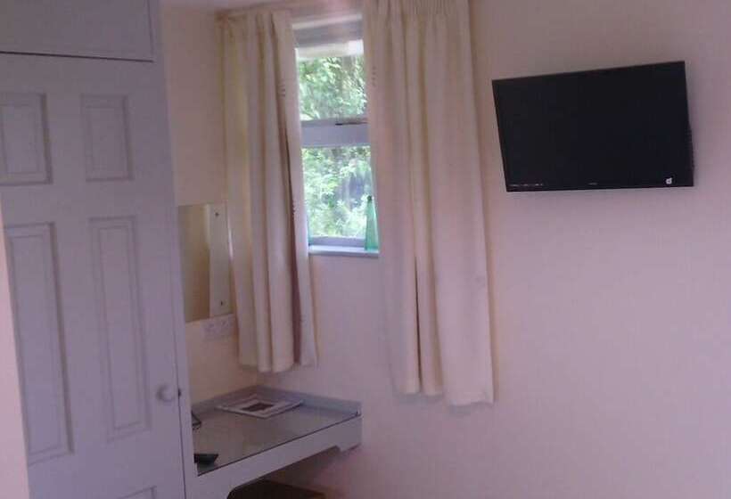 مبيت وإفطار Beoley Lodge