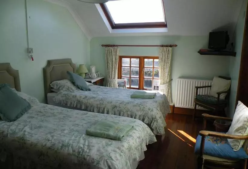 Bed and Breakfast Burton Farmhouse