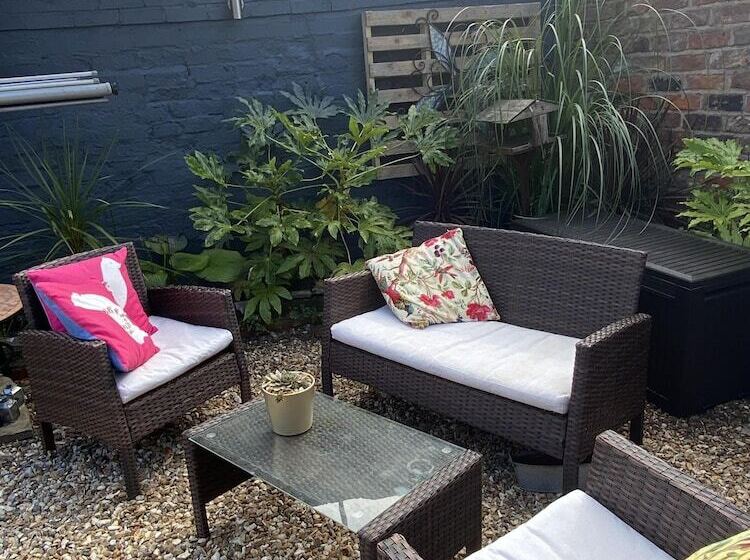 ベッドアンドブレックファースト Maison Claire