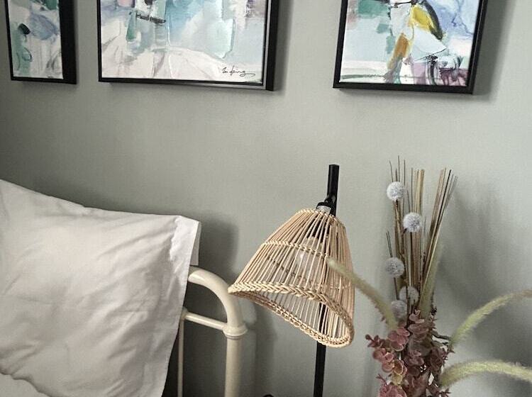 ベッドアンドブレックファースト Maison Claire