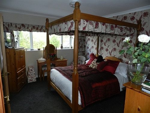 住宿加早餐  The Old School