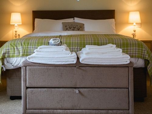 住宿加早餐  Trustans Barn