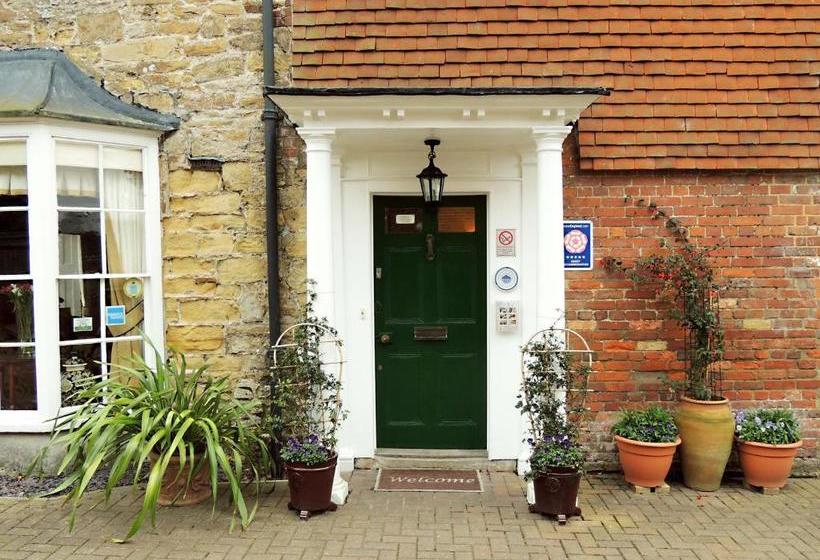 مبيت وإفطار Willow Tree House