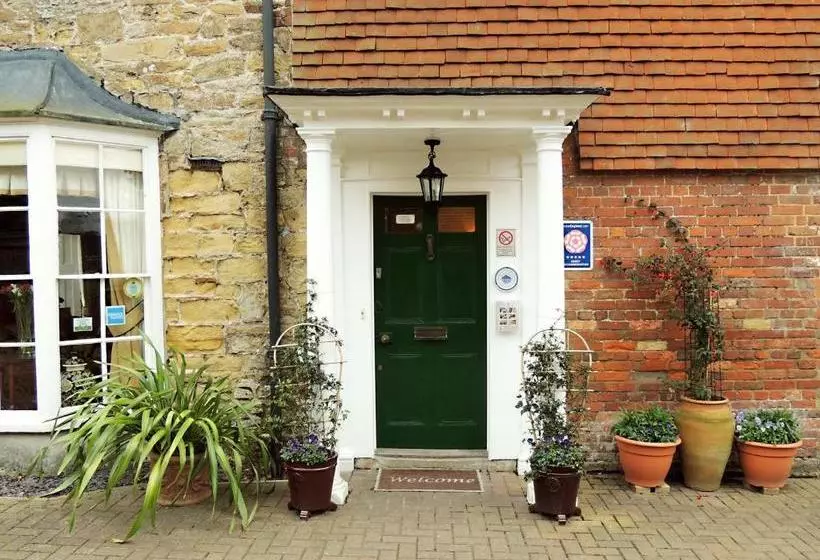 민박 Willow Tree House