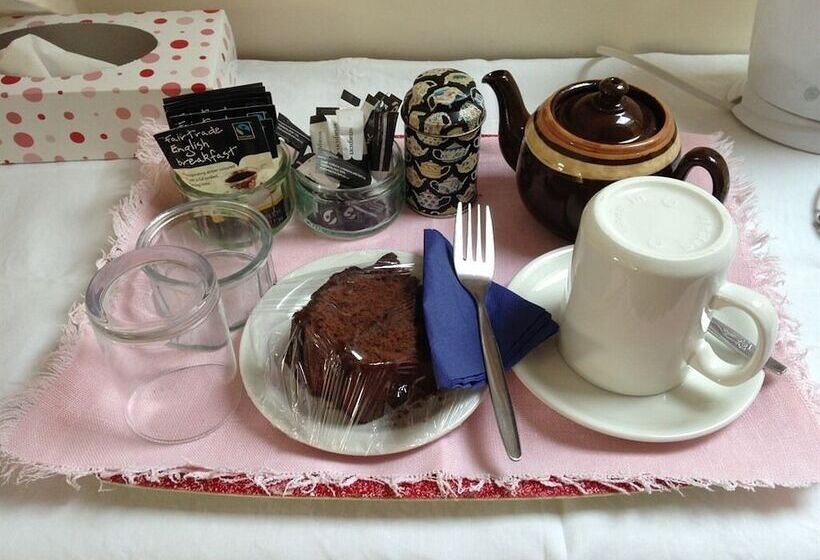 酒店 Grove Farm Direct