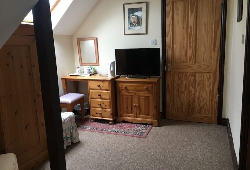 酒店 Grove Farm Direct