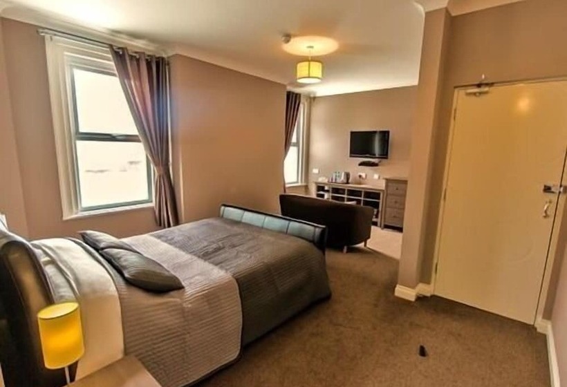 בית מלון כפרי Shoreside Inn