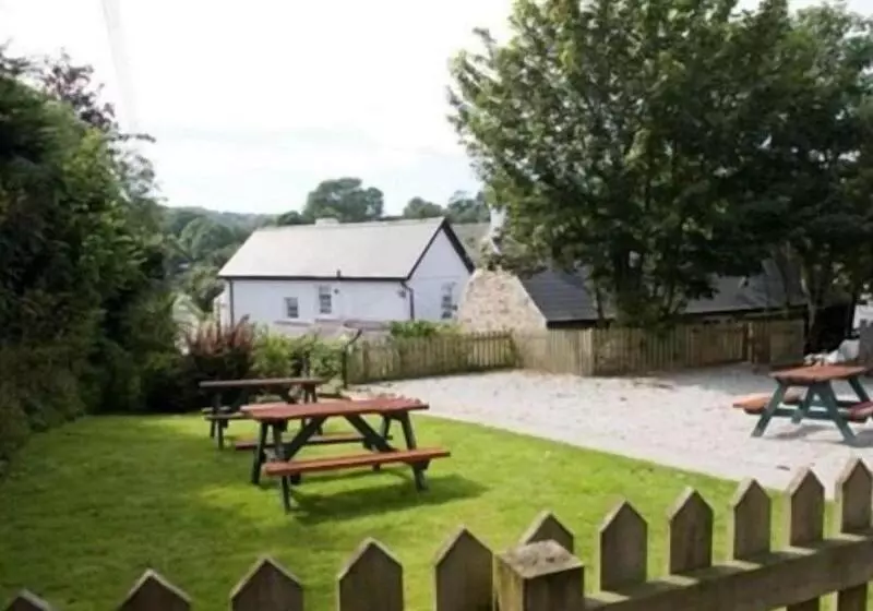 Hotel The Black Swan