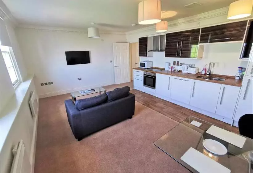 Hotel The Clarendon Royal